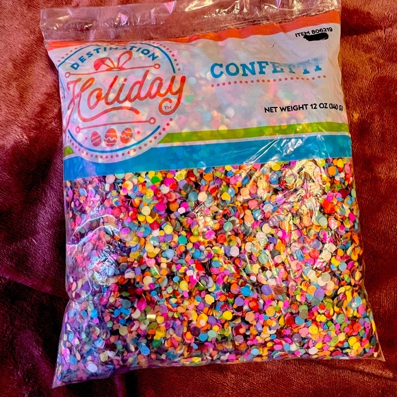Confetti - Picture 2 of 2
